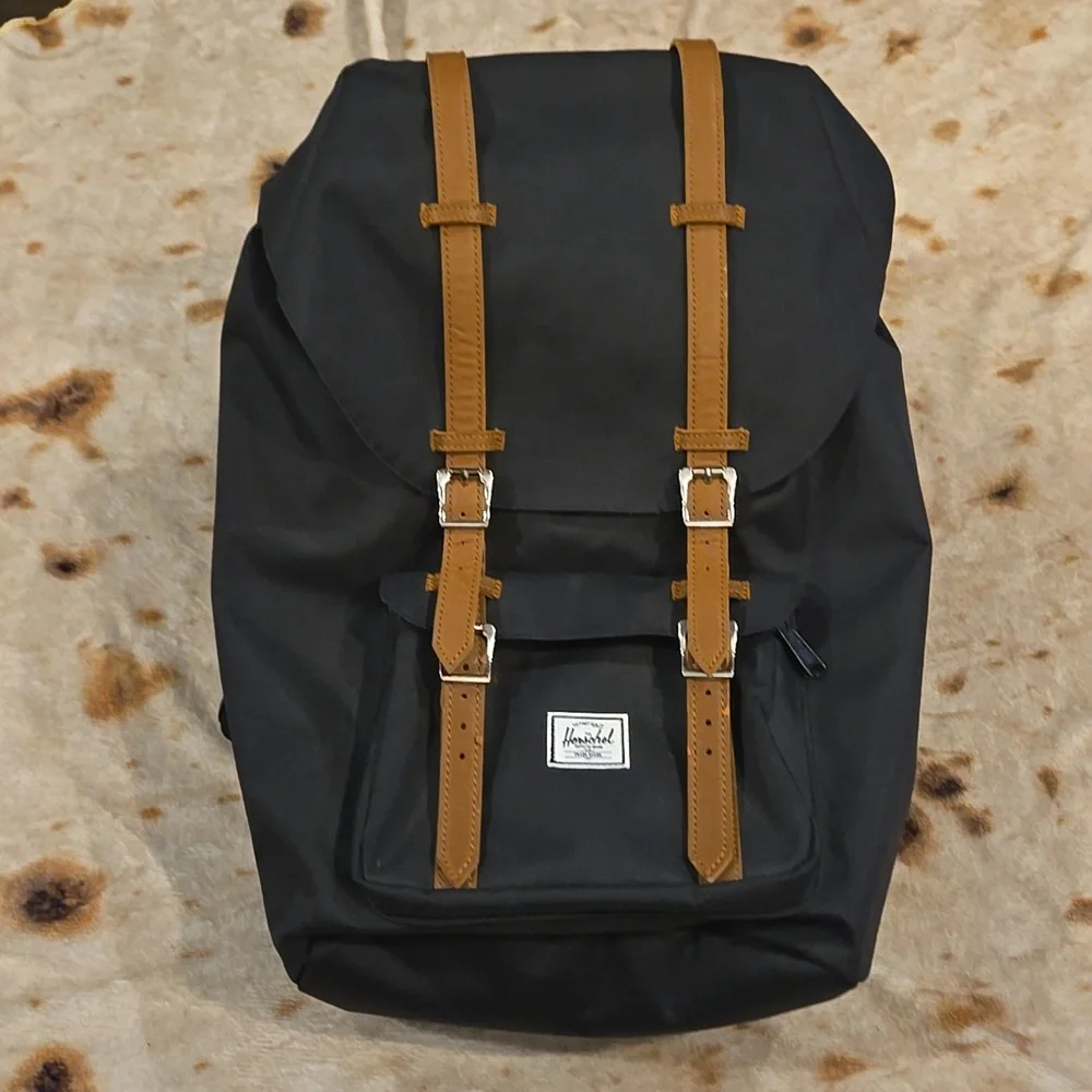 Herschel Supply Co Little America Backpack - Picture 2 of 10